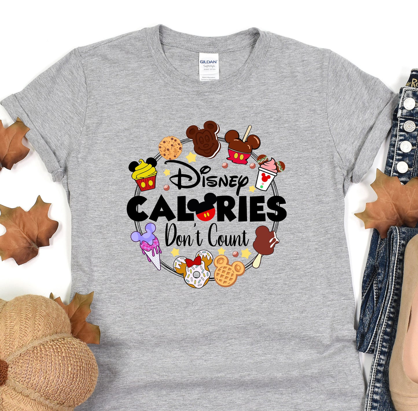 a shirt that says disney calories don't count