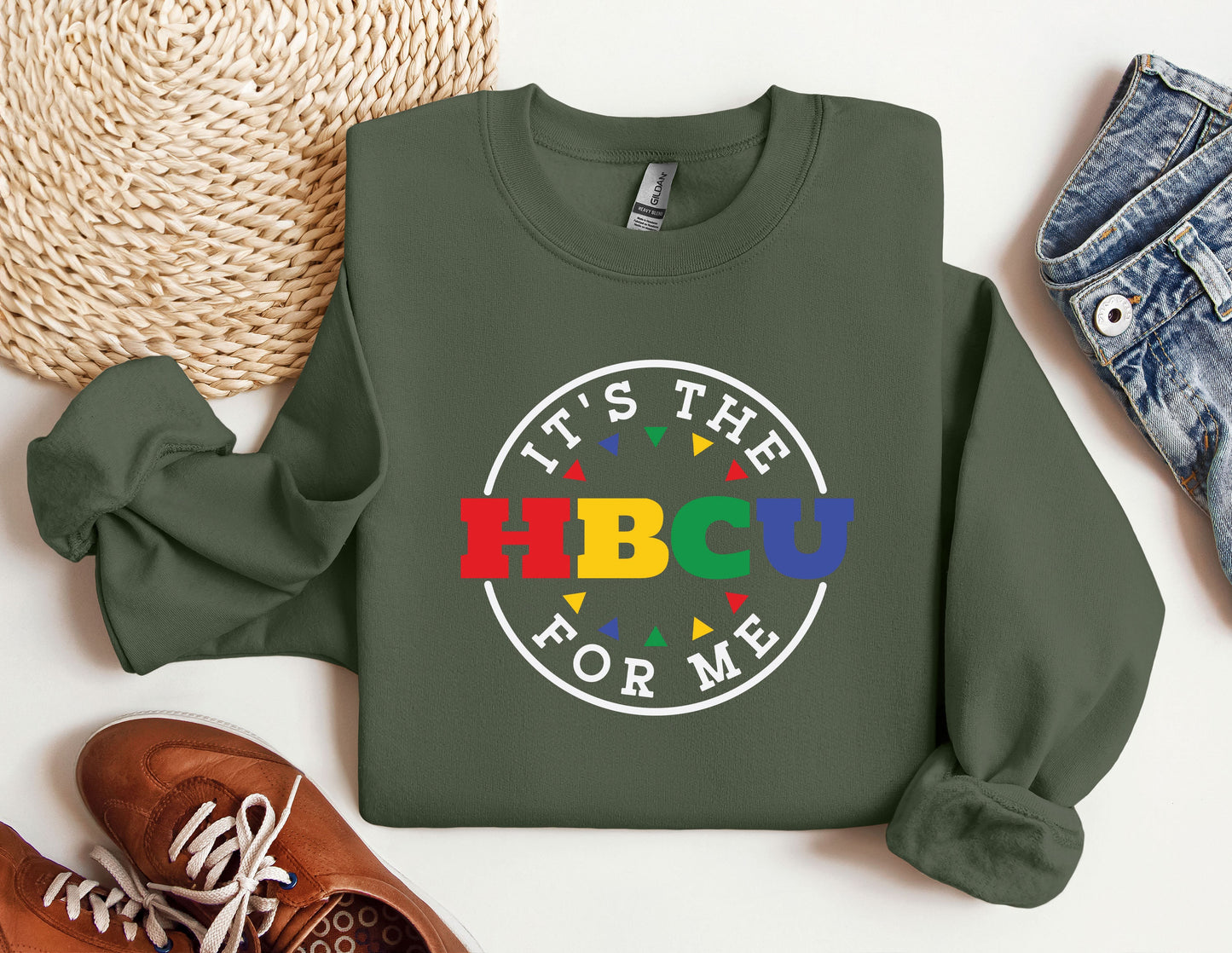 a green sweatshirt with the words it's the hbcu for me on