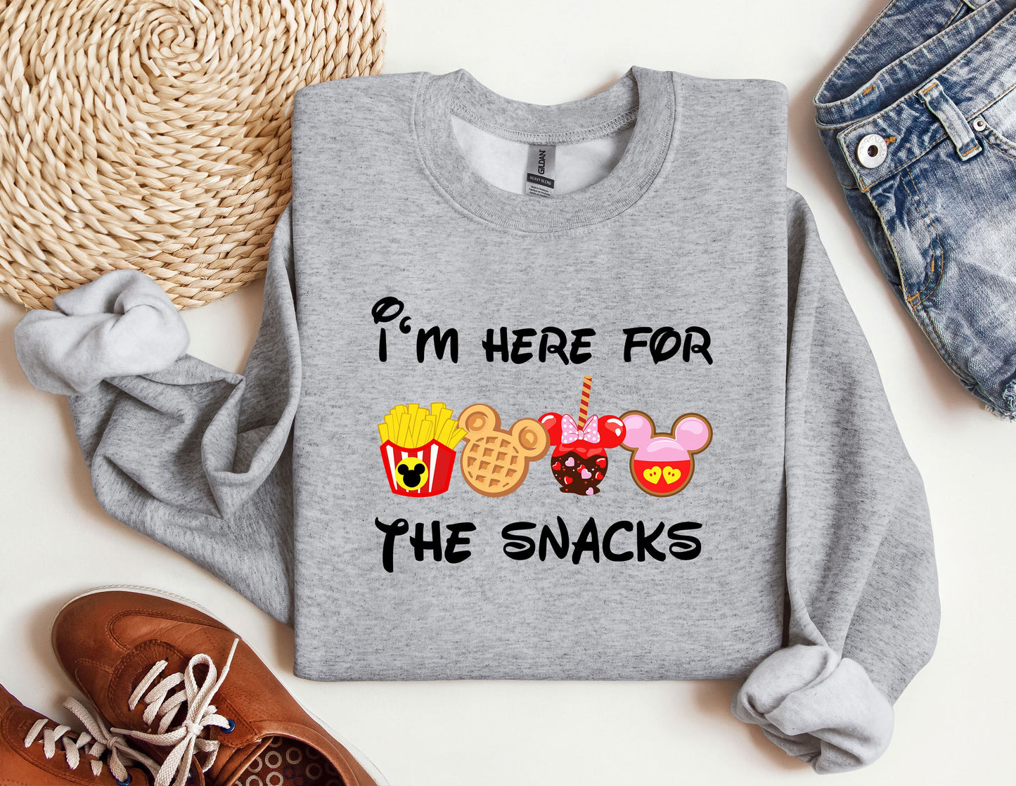 i'm here for the snacks mickey mouse shirt
