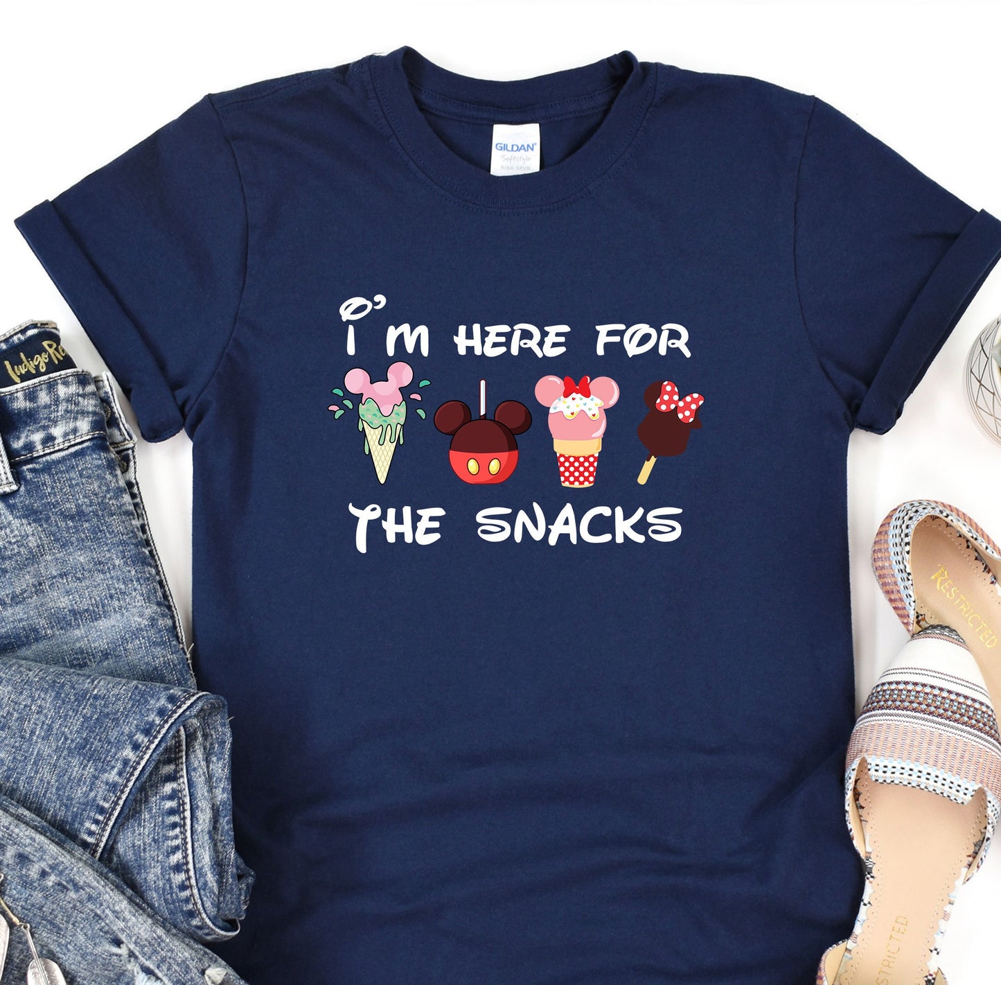 a t - shirt that says i'm here for the snacks