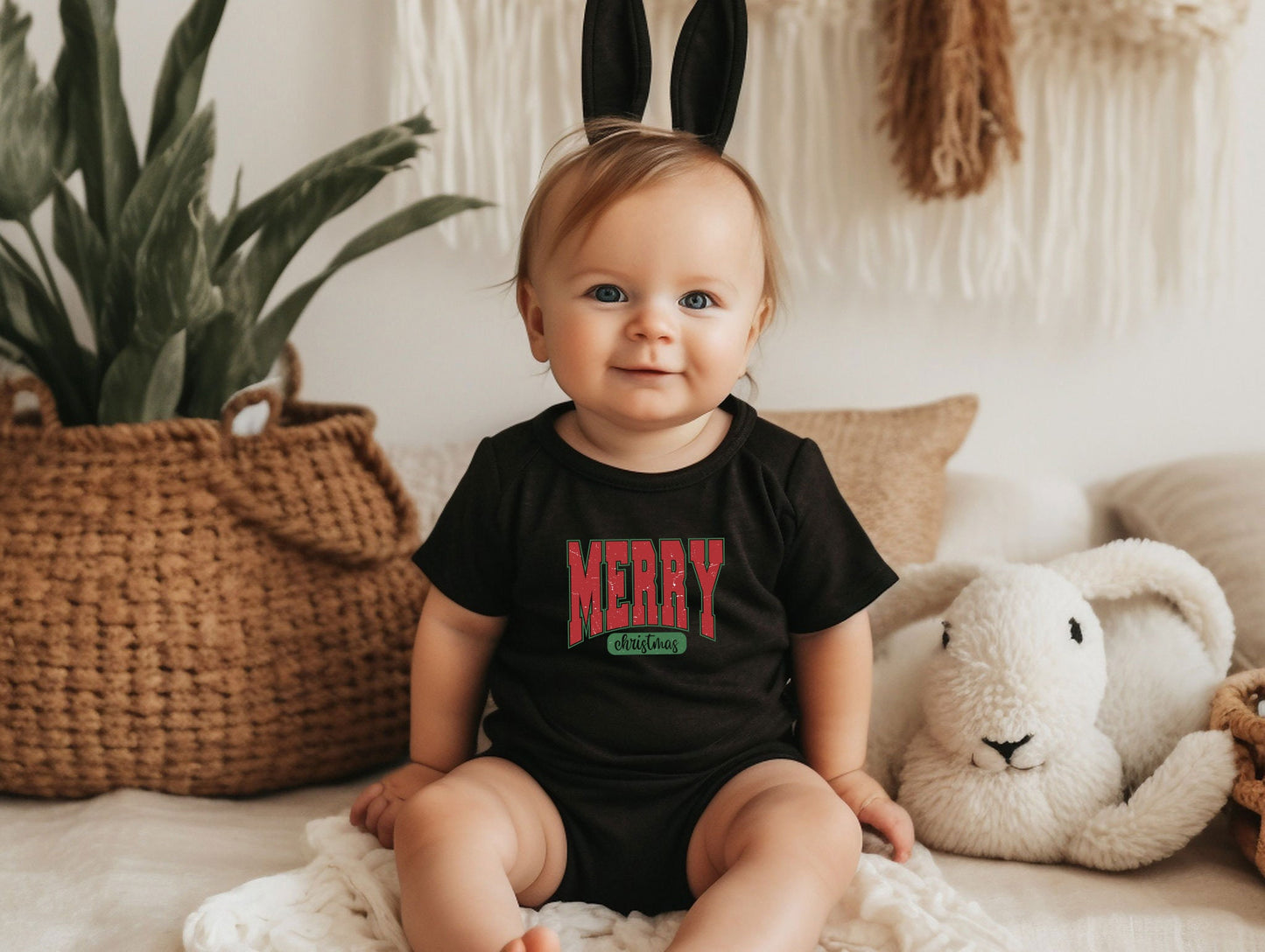 Merry Christmas Shirt, Christmas T-shirt, Christmas Family Youth toddler Onesie Shirt, Christmas Gift, Cute Winter Tee