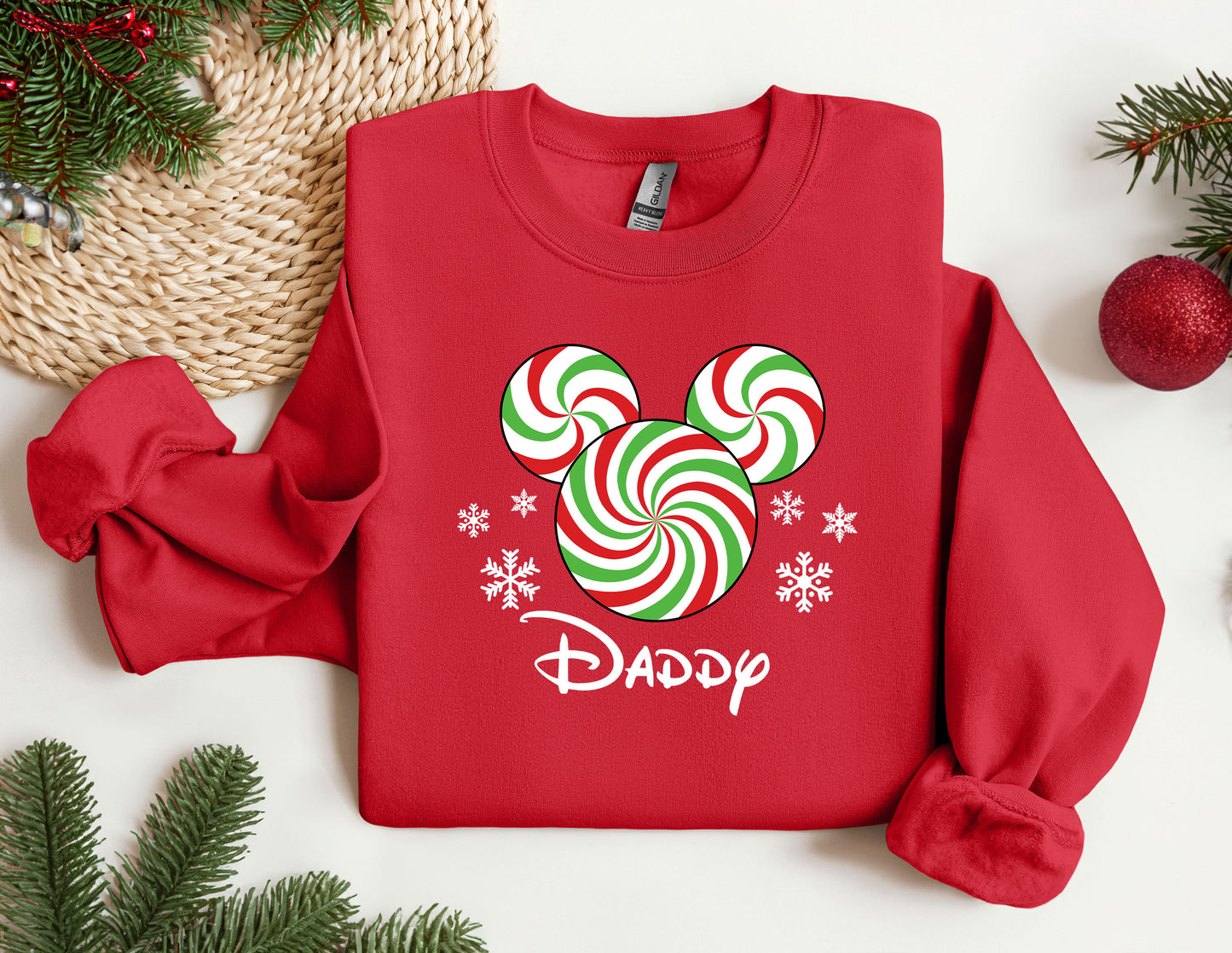 Christmas Mommy and Daddy Sweatshirt, Trendy Sweatshirt, Disneyland Sweatshirt, Oversized Sweatshirt, Christmas Sweatshirt, Christmas Gift