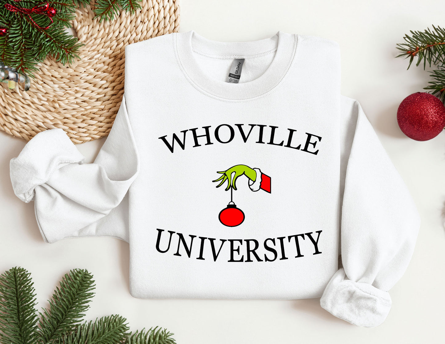 a white sweatshirt with the words whovillee university on it