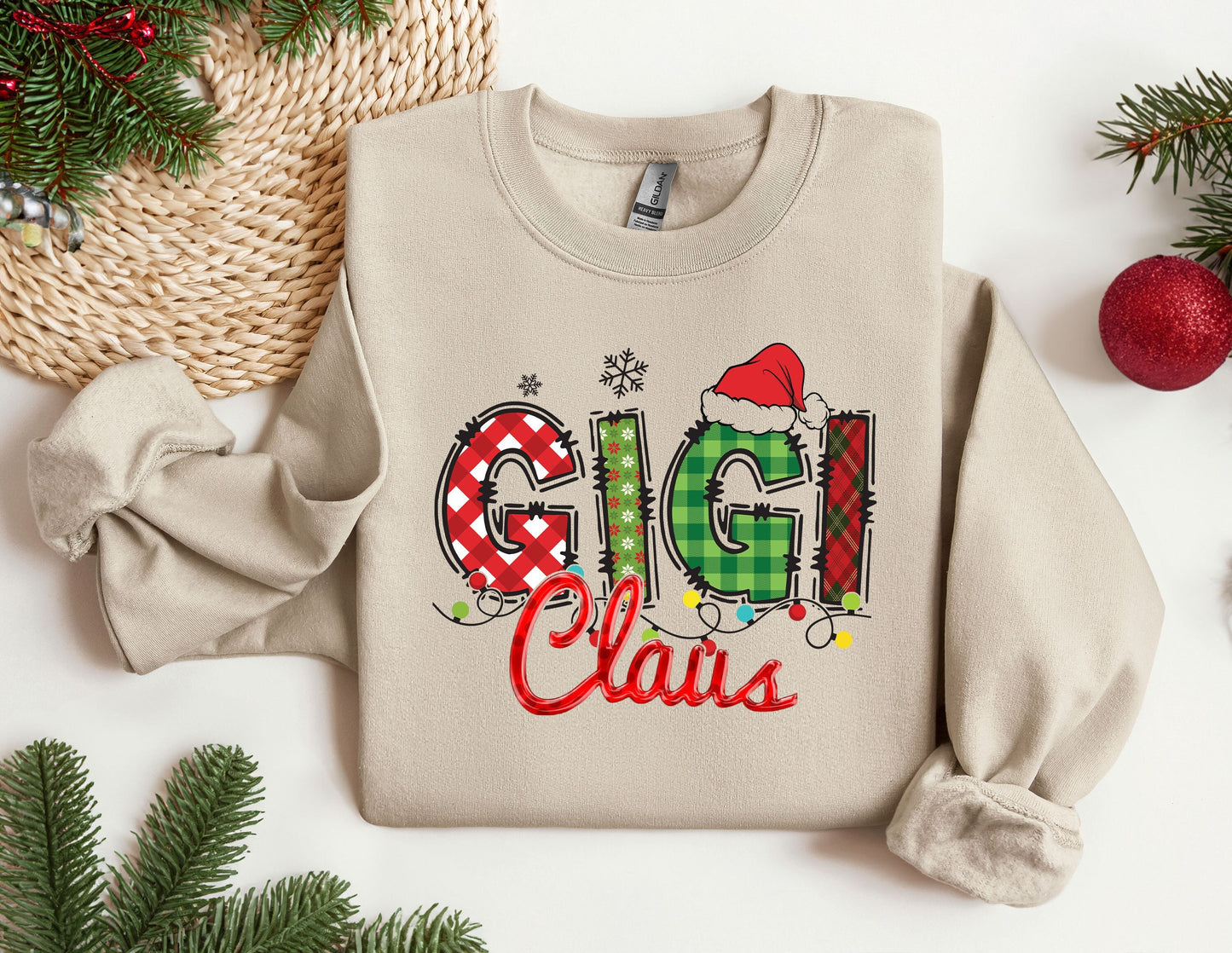 Gigi Claus Sweatshirt and Hoodie, Christmas Grandma Claus Sweatshirt, Gift for Mom her, Custom Mama Sweatshirt, Xmas gift shirt