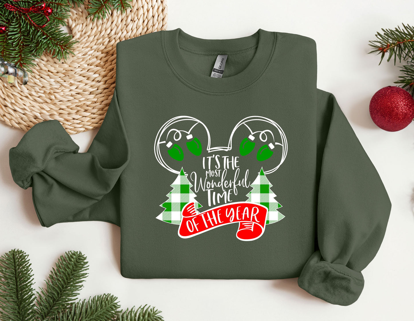 Christmas Disney Sweatshirt, Trendy Sweatshirt, Disneyland Sweatshirt, Oversized Sweatshirt, Christmas Sweatshirt, Christmas Gift