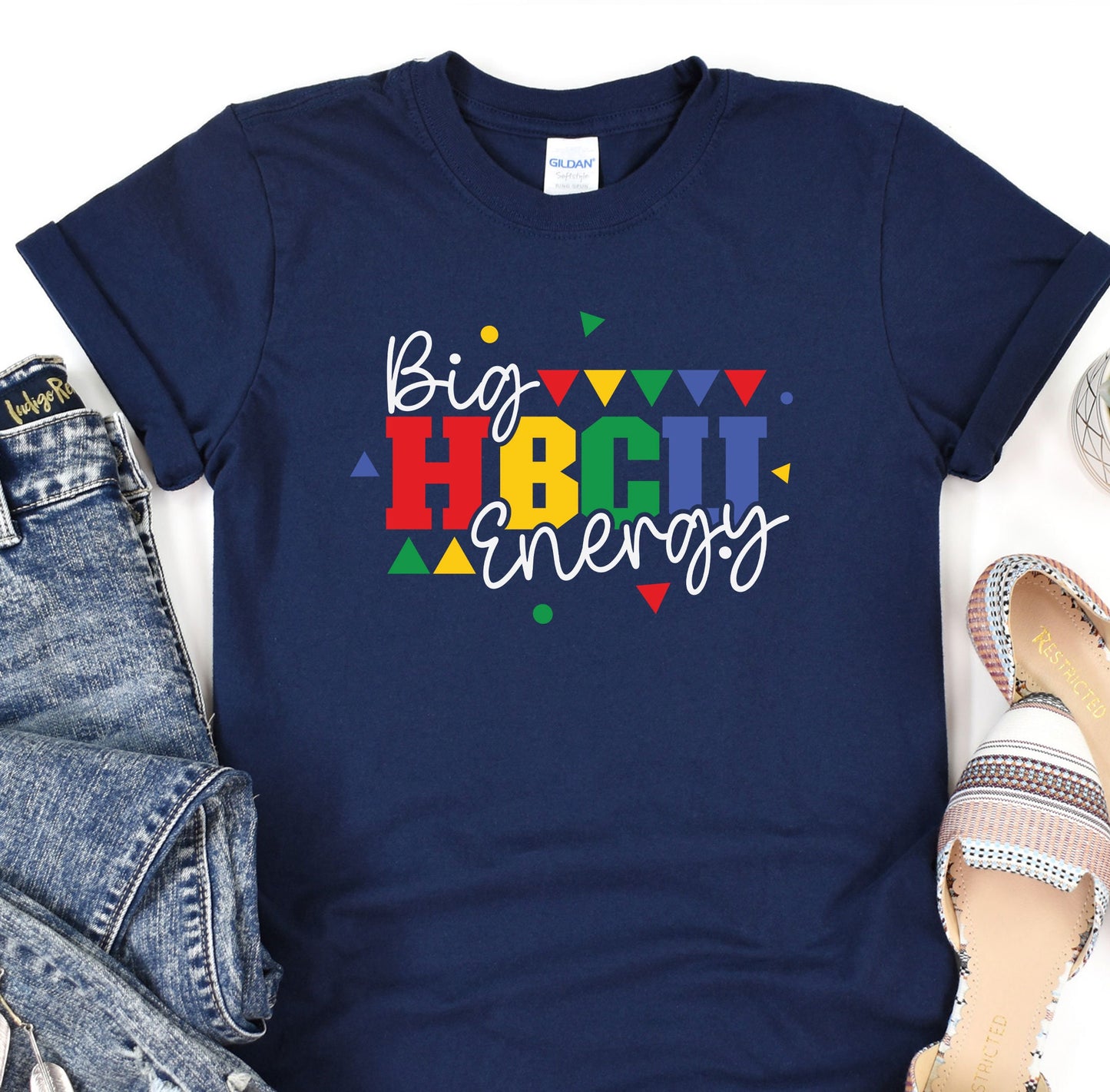 a t - shirt with the words be hrct energy on it