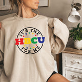 a woman wearing a sweatshirt that says it's the hocu for me