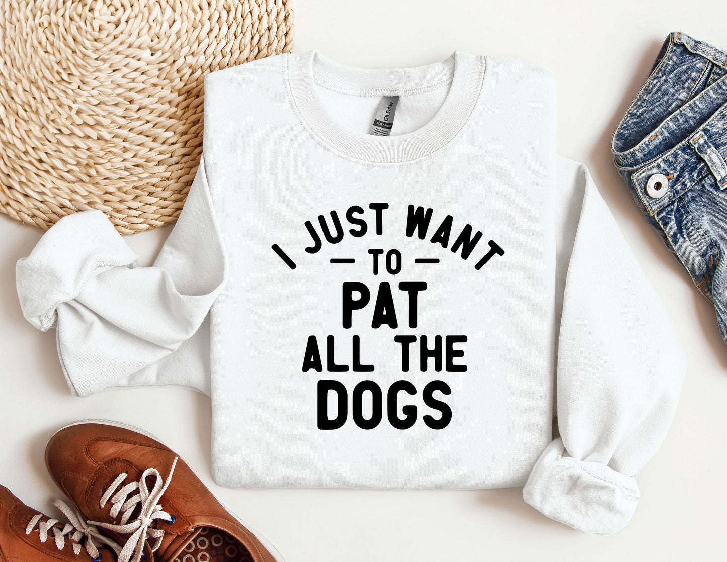 a white shirt that says i just want to pat all the dogs