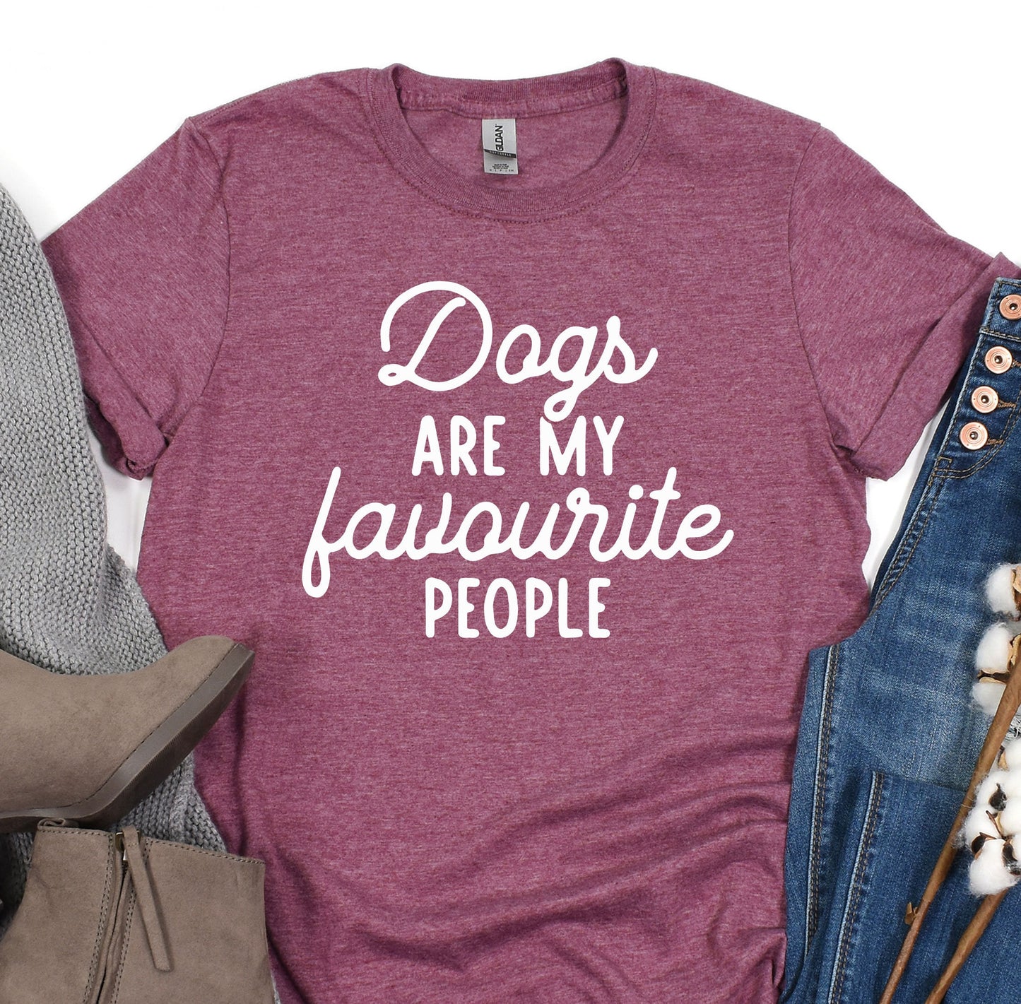 a t - shirt that says dogs are my favorite people