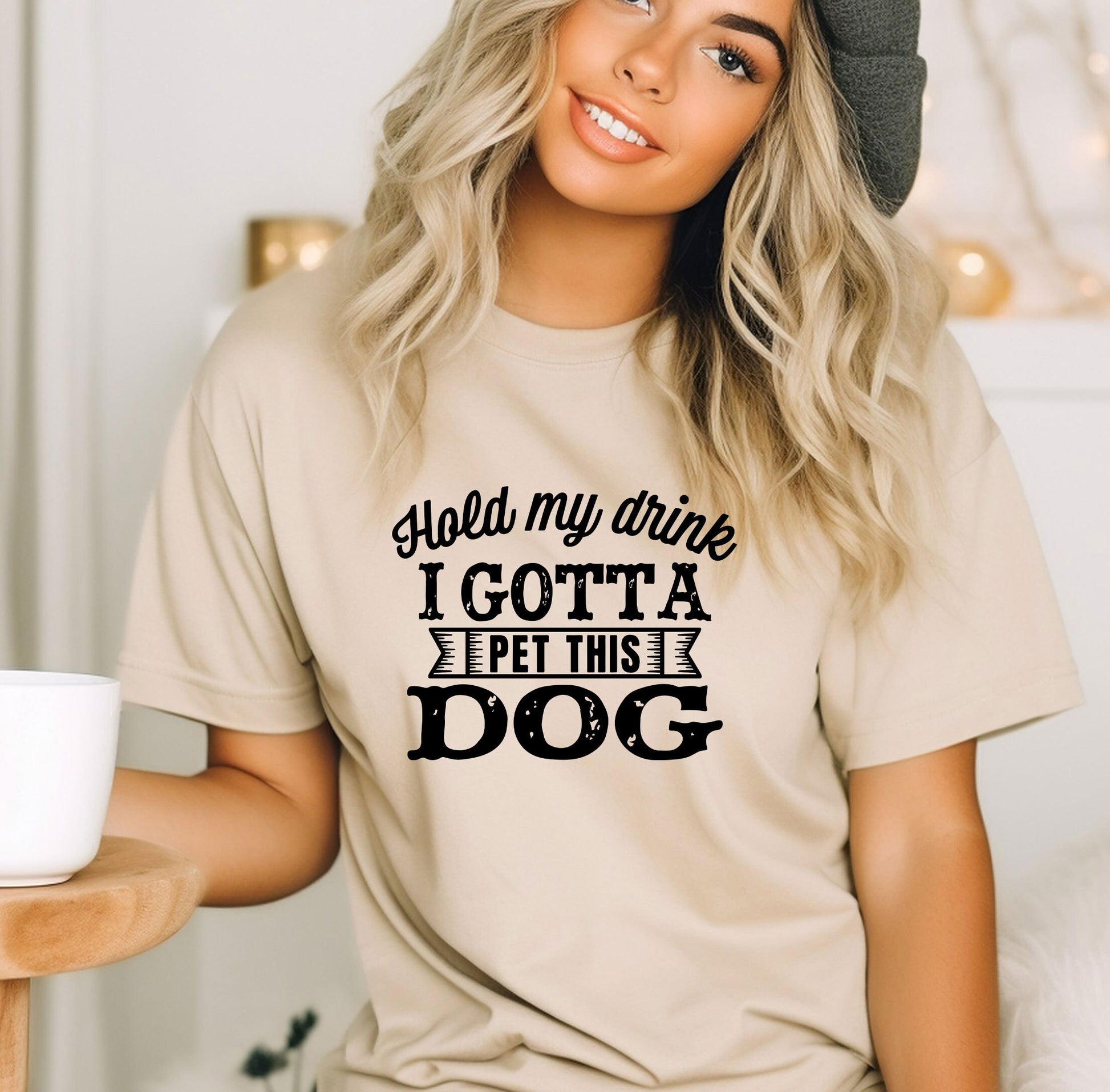 a woman wearing a t - shirt that says, i gotta left this dog