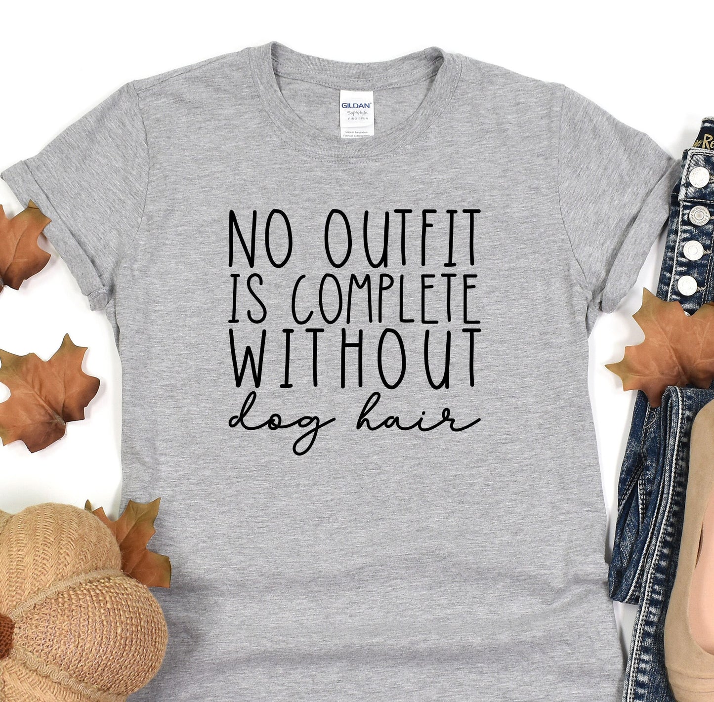 a t - shirt that says, no outlet is complete without blog hair