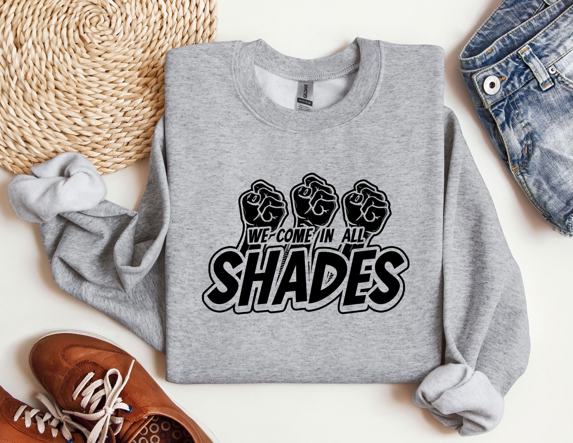 a sweatshirt with the words, we don&#39;t all shades printed on it