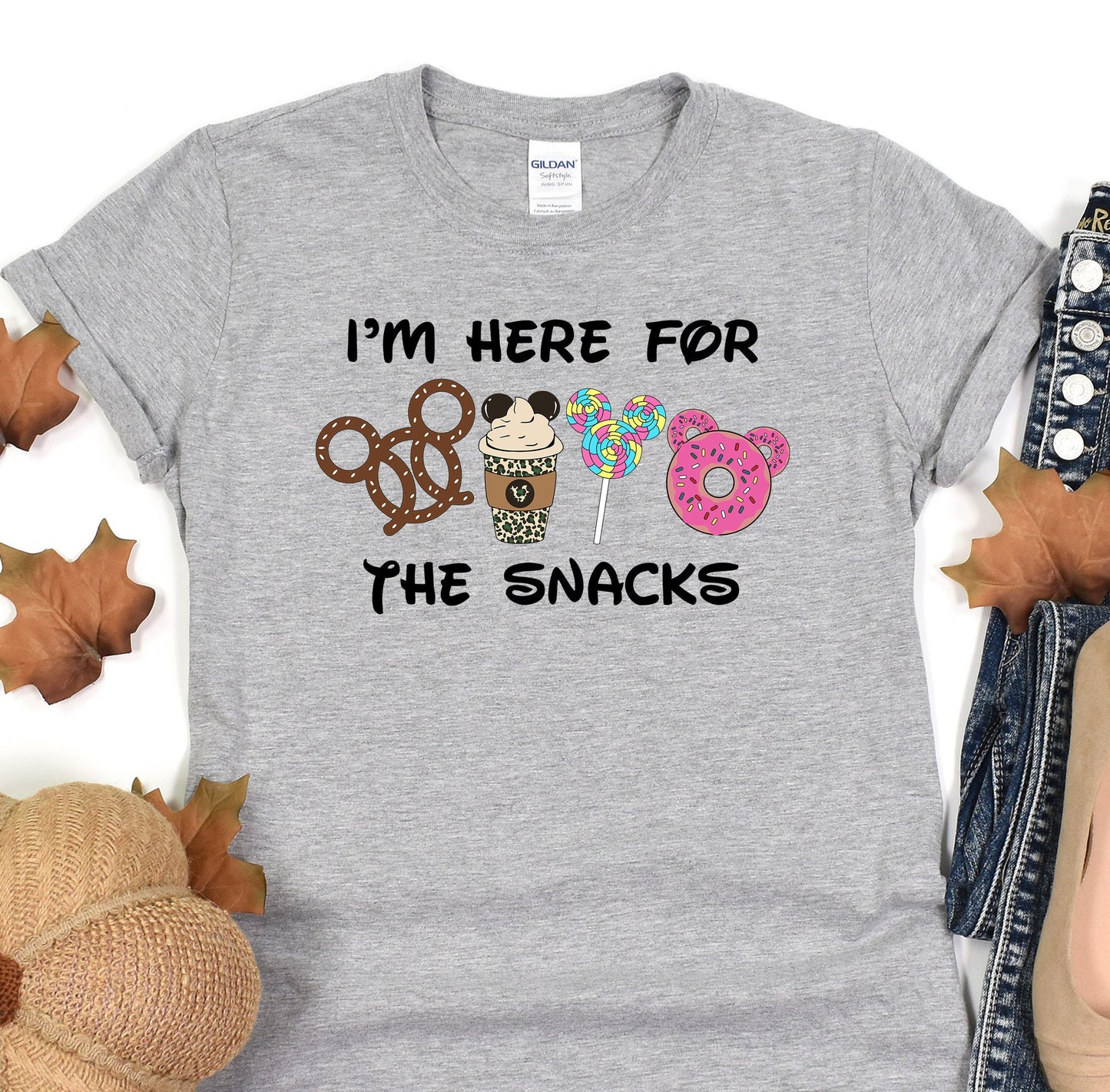 i&#39;m here for the snacks t - shirt