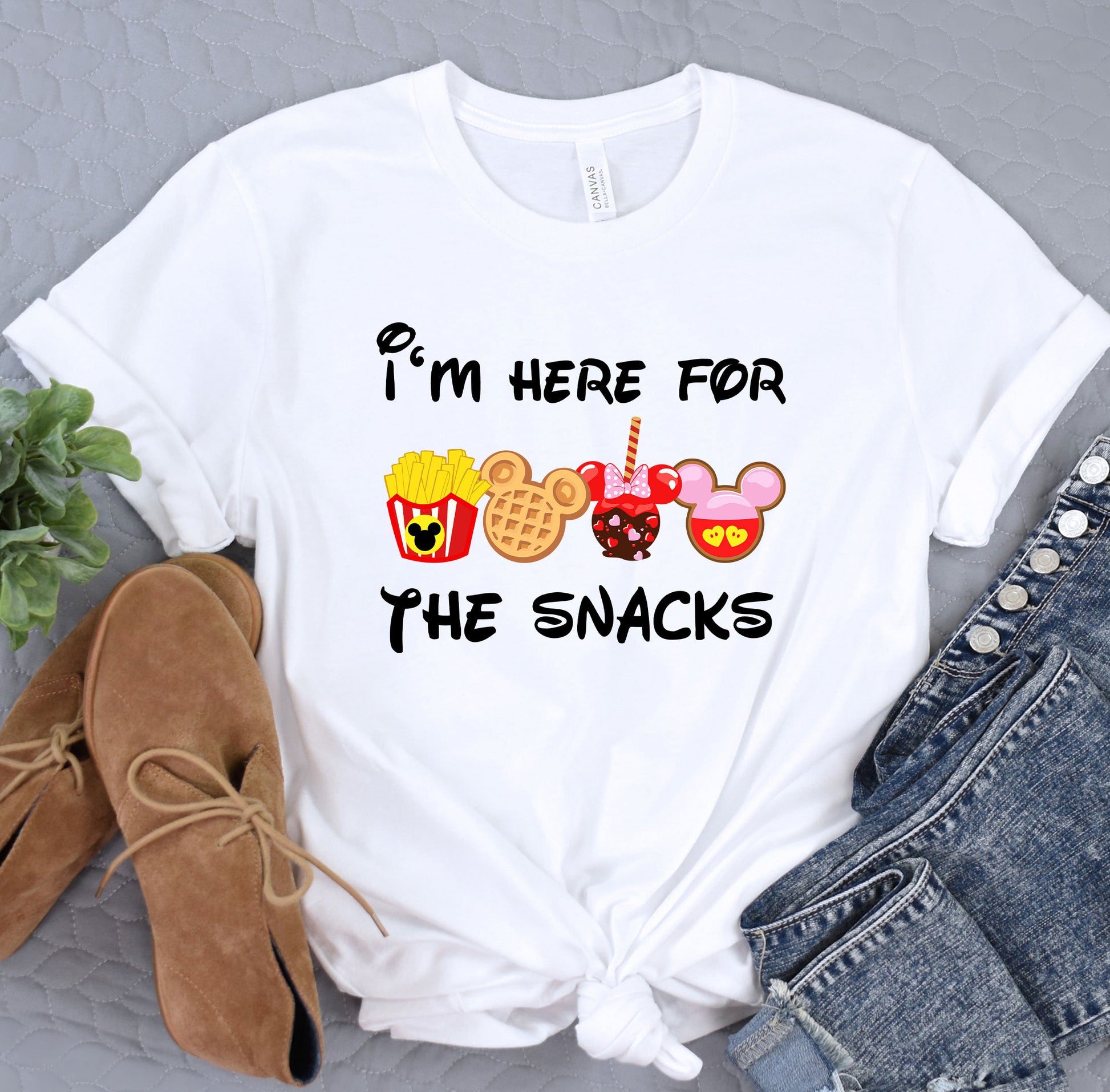 i&#39;m here for the snacks t - shirt