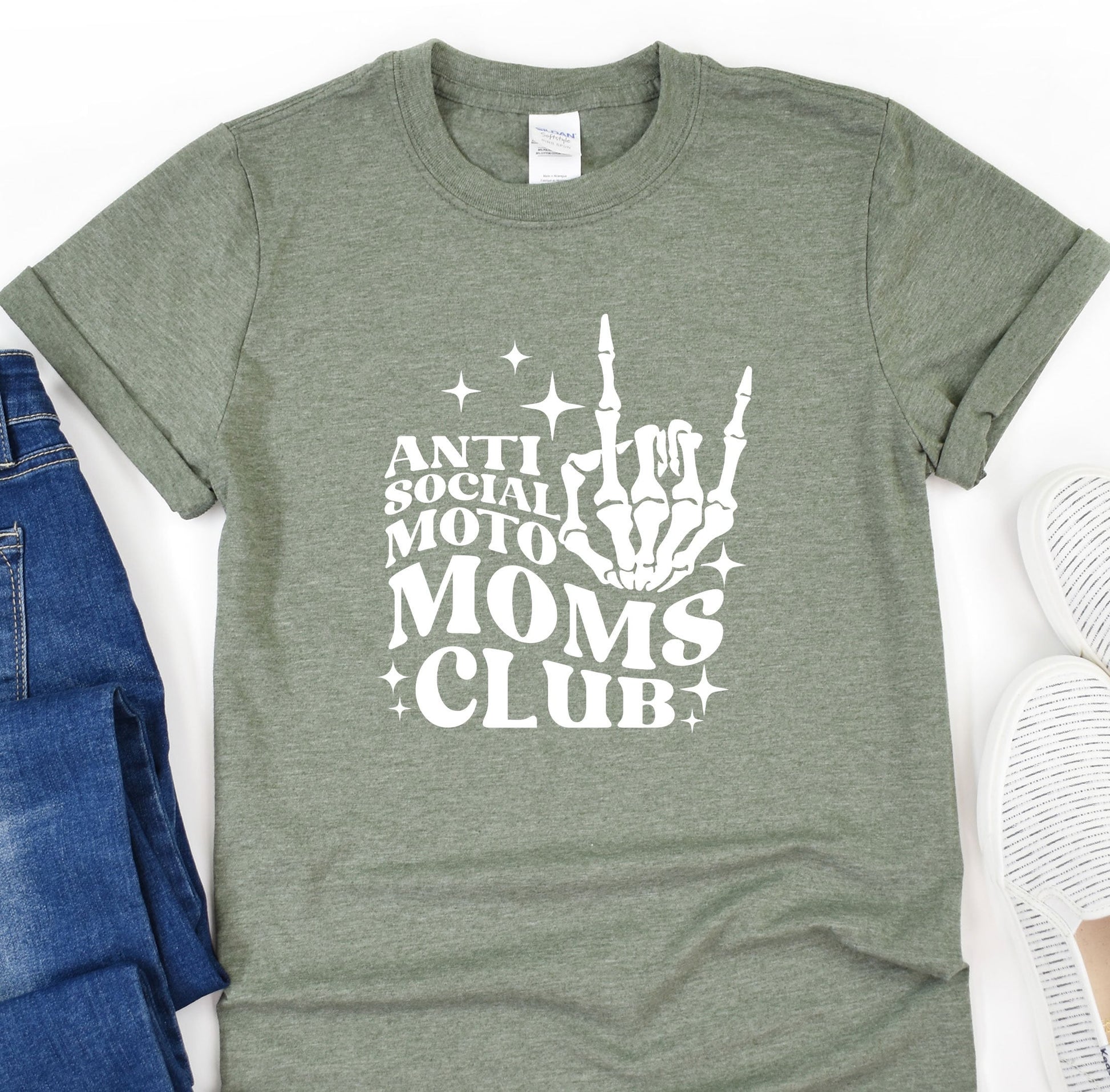 a t - shirt that says anti social moto moms club